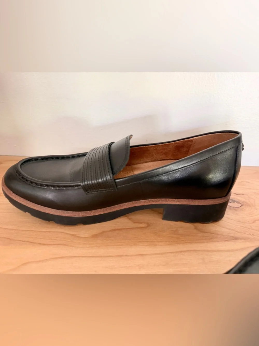 Vionic Black Leather Loafer - Picture 8 of 12